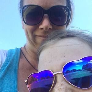 Meet your Posher, Helen